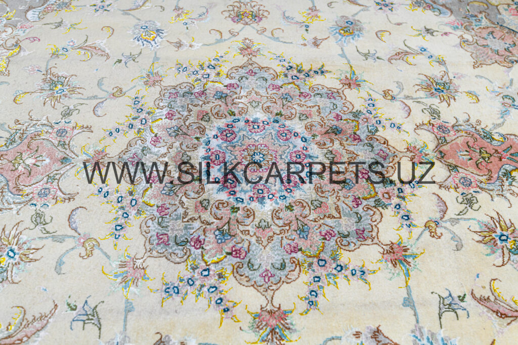 Slik and Wool Uzbek