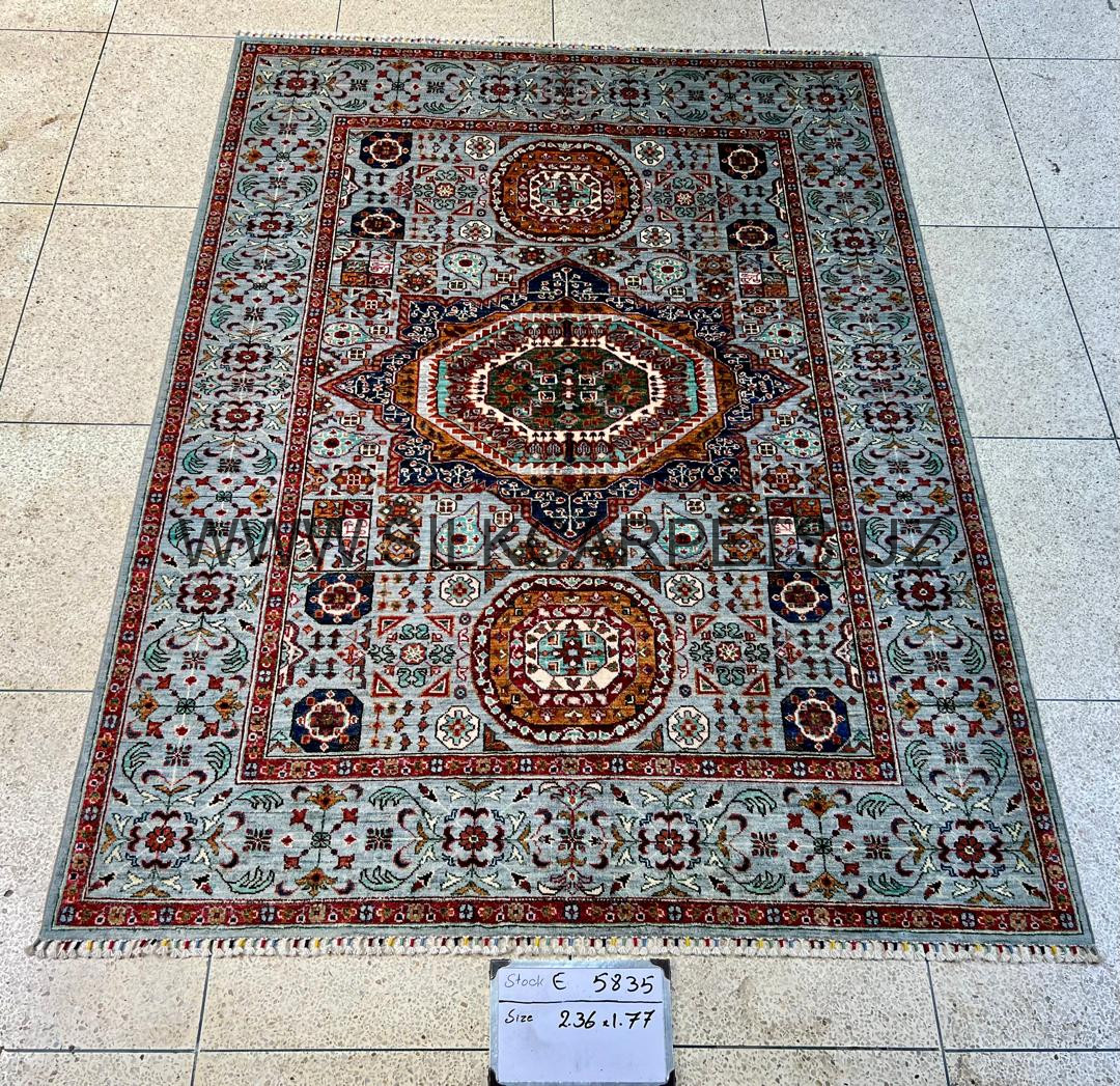 Medallion Wool Carpet