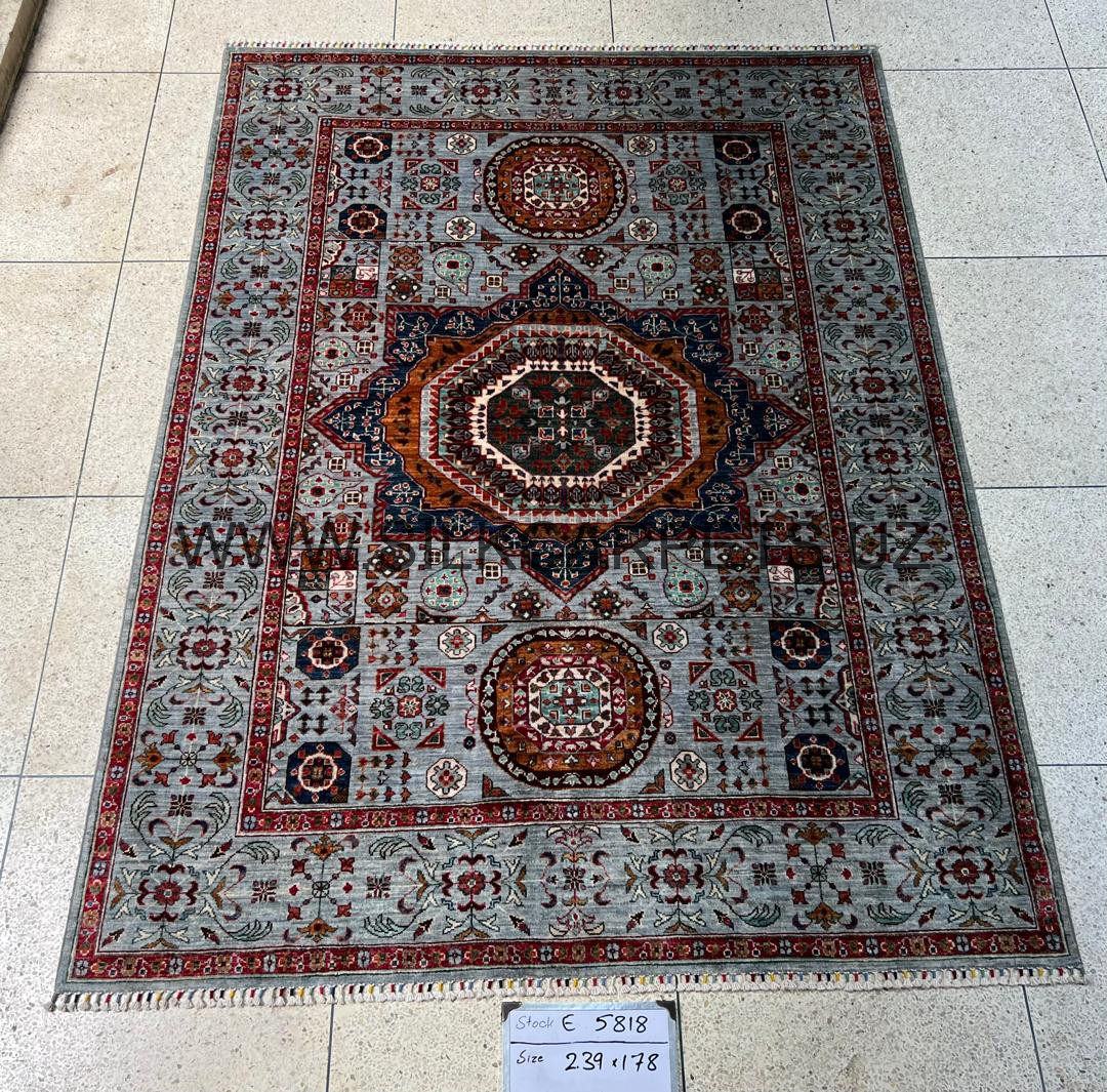 Medallion 2 Wool Carpet