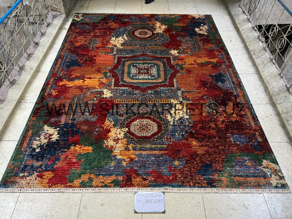 Medallion Modern Wool Carpet