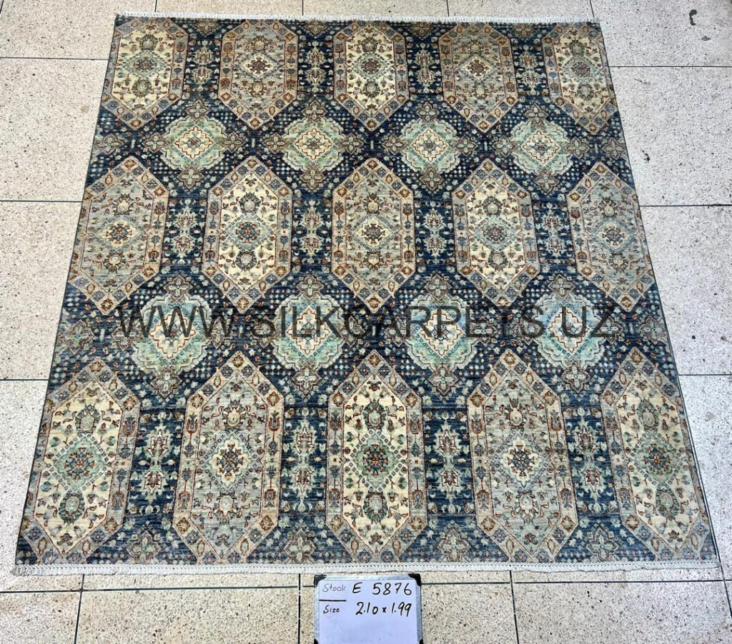 Modern 4 Wool Carpet